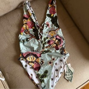 NWT Agua Bendita Becca varenna powder blue one piece swimsuit size S CL